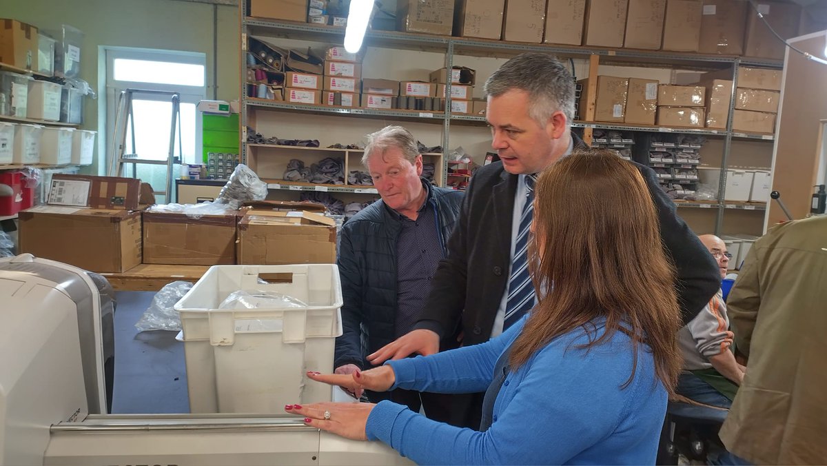 Stopped by Hanna Hats in Donegal Town to get kitted out ahead of the election campaigns with @MacManusChris, and Cllr Noel Jordan. Very impressive family business with a proud history and an international reach.