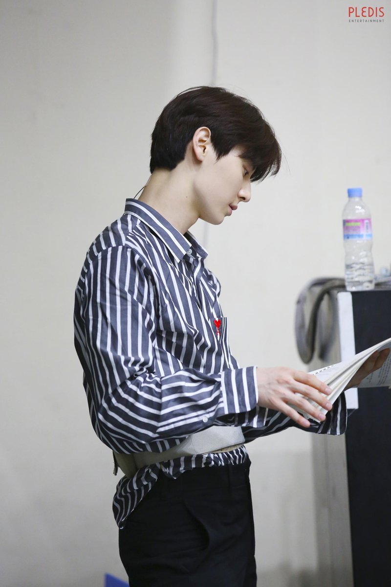 D-599 @MINHYUN_PLEDIS 🍑🧡

#MINHYUN #민현 #HWANGMINHYUN #황민현