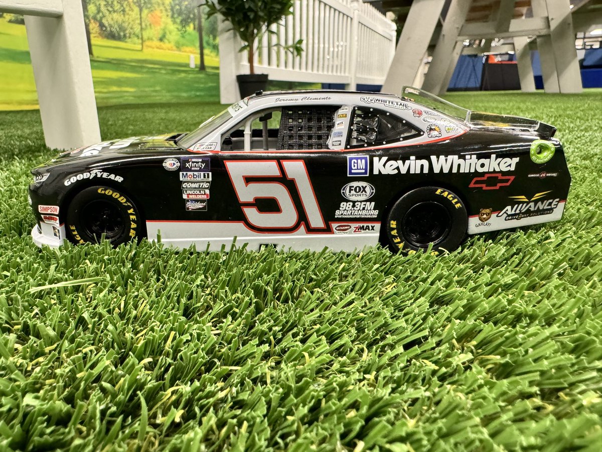 Lionel Racing tweet media