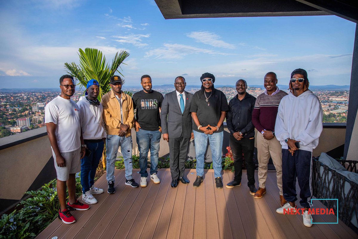 RinexPattern's tweet image. The future of music is at stake! Let's work together to create a sustainable &amp;amp; equitable industry that prioritizes creators' rights.
#wakeupcall @apau256 @NCFUganda @sanyukatv @nextmediaug @omzikidigital