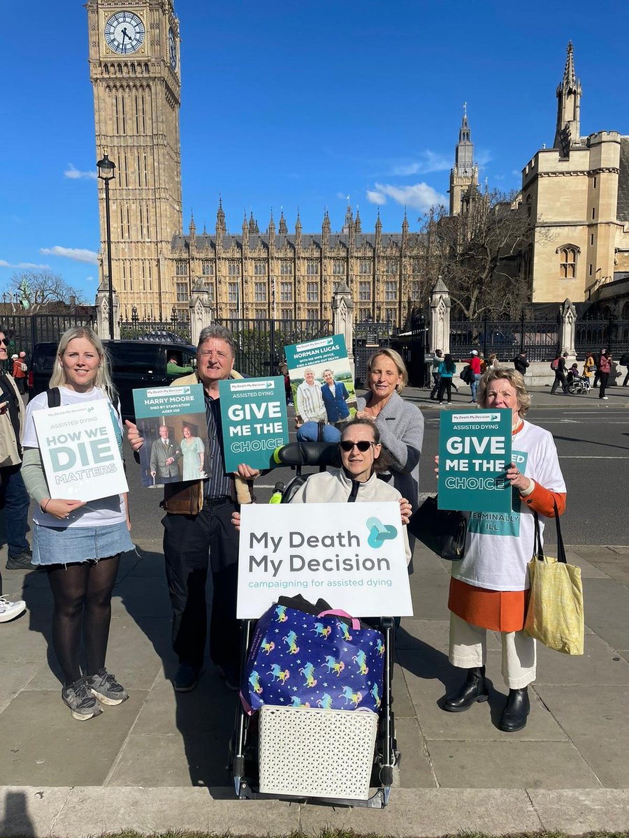 Very happy to be at Parliament today to say #YesToDignity #MDMDmydecision #AssistedDying #assistedsuicide