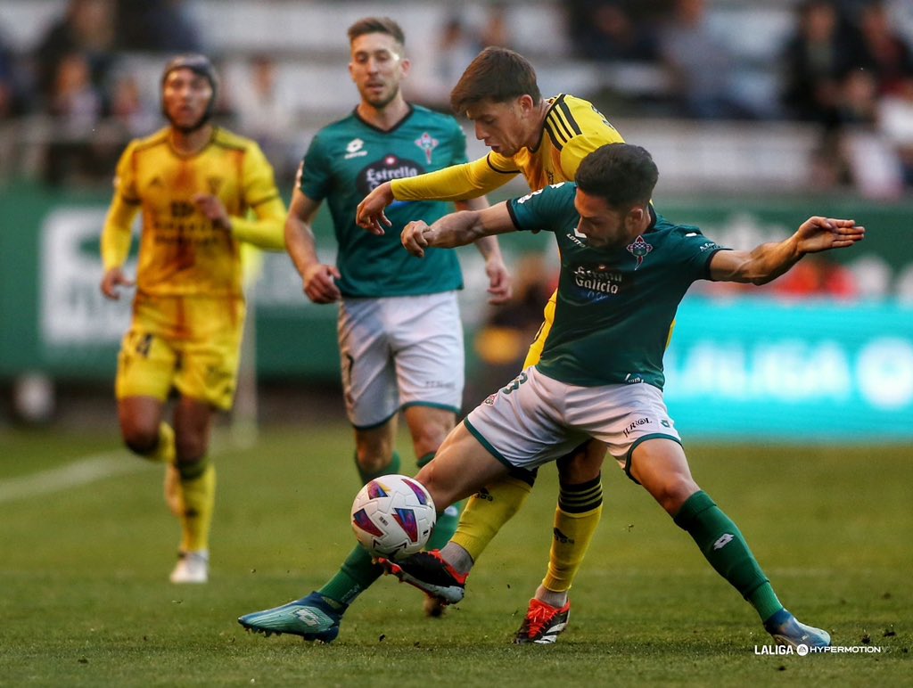 ⌚️| 0-1

⏸  𝗗𝗘𝗦𝗖𝗔𝗡𝗦𝗢 en A Malata con ventaja para los Rojillos gracias al penalti transformado por @carlos7atm 💪🏽

#RacingFerrolMirandés #OndaRojilla #LigaHypermotion