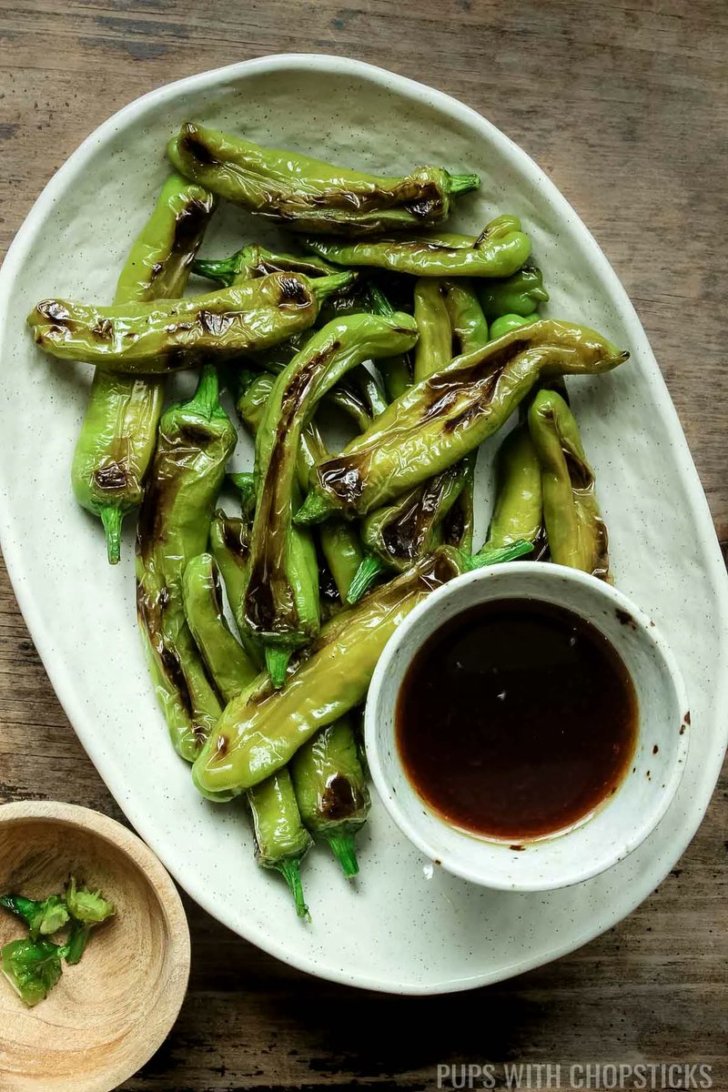 Blistered Shishito Peppers With Dipping Sauce Recipe: pupswithchopsticks.com/easy-blistered… #foodie #Nomnom #asianrecipes #asianfood