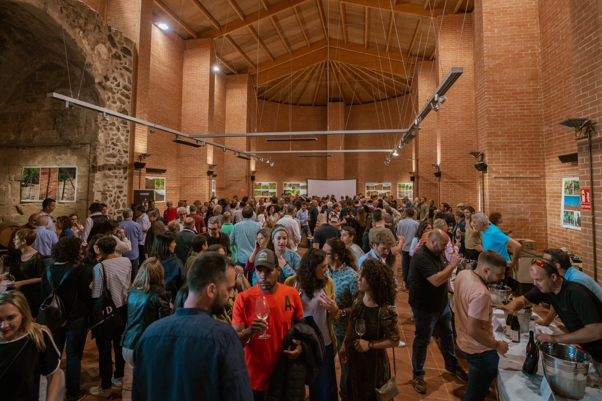 🙌Una quarantena d’actes complementen la 29a mostra i mercat de vins de la @doqpriorat i la @domontsant d’aquest cap de setmana! 

👉Consulta el programa i anticipa’t amb els tickets a firadelvi.org!

#FiradelViFalset #Priorat #Montsant #Costadaurada #TurismeDipta