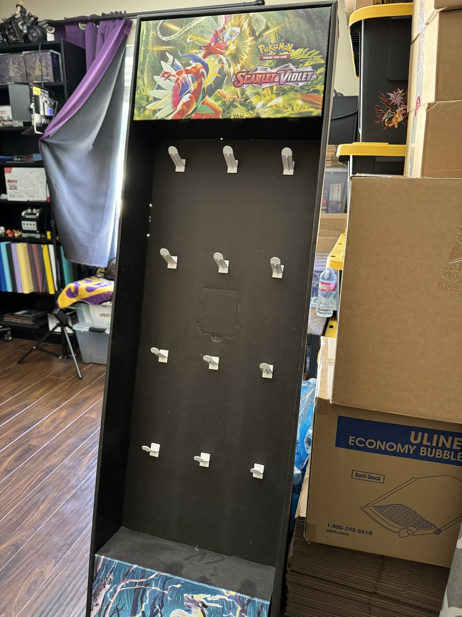 ShopNovaBreak's tweet photo. Anyone in the @LA_PTCGRestock area want a display? https://t.co/oZ4Ljc0N82