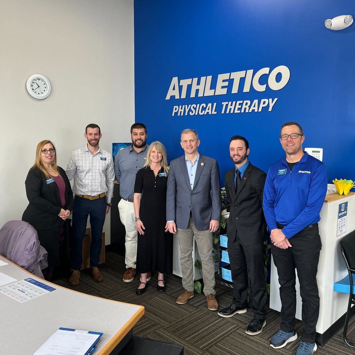 Last week in #IL06, I toured @Athletico and discussed the importance of high quality outpatient rehabilitation service.