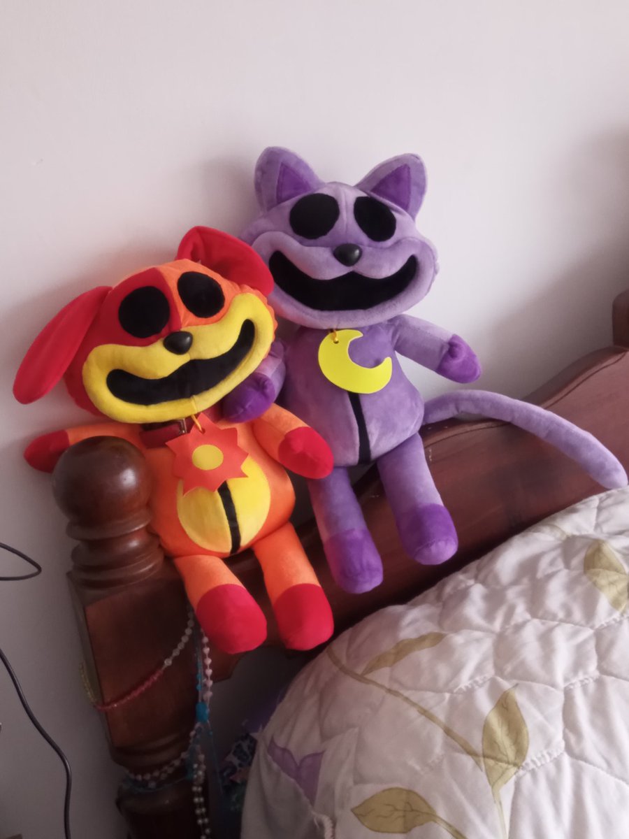 m'alright, finally both bois
fakes but cute af 🧡💜
