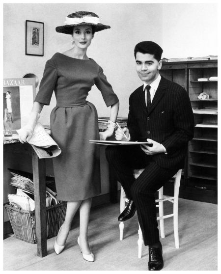 ∎

Karl Lagerfeld

et
le mannequin allemand

Gitta Schilling,

chez
la maison Jean Patou.

© Regina Relang

Paris
1958

#KarlLagerfeld #Icon #GittaSchilling #JeanPatou #GrandCouturier #HauteCouture #Kaiser #FashionPhotography