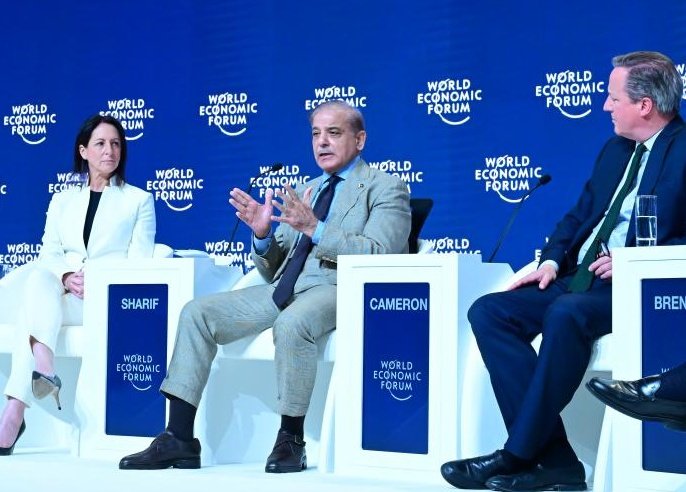 🚨🇵🇰🇵🇸
Pakistani🇵🇰 Premier @CMShehbaz raised voice for the people of Ghaza🇵🇸 in WEF summit in the presence of David Cameron & other leaders.
#WEF24 #WEFのヤンググローバルリーダー  #WorldEconomicForum