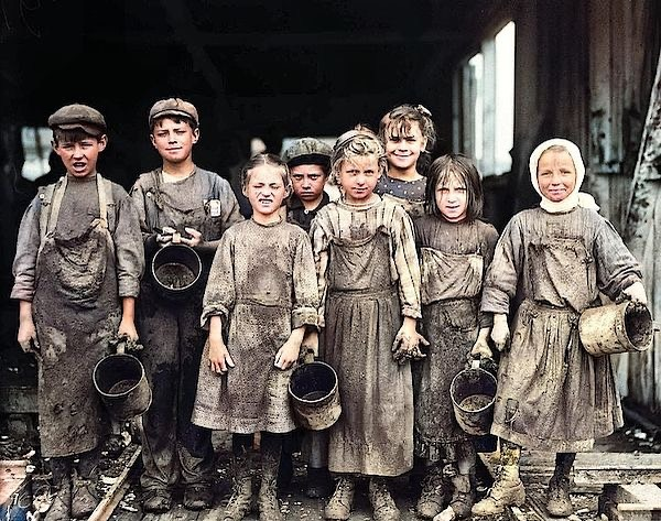 #whiteprivilege Factory worker In the UK 1890