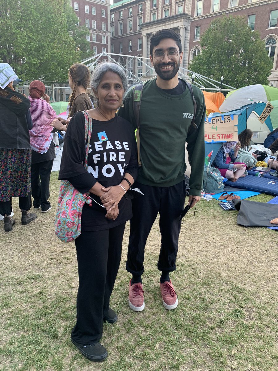 At @Columbia encampment with my @Hindus4HR colleague Nikhil. 🪔
#FreePalestine 🕊️