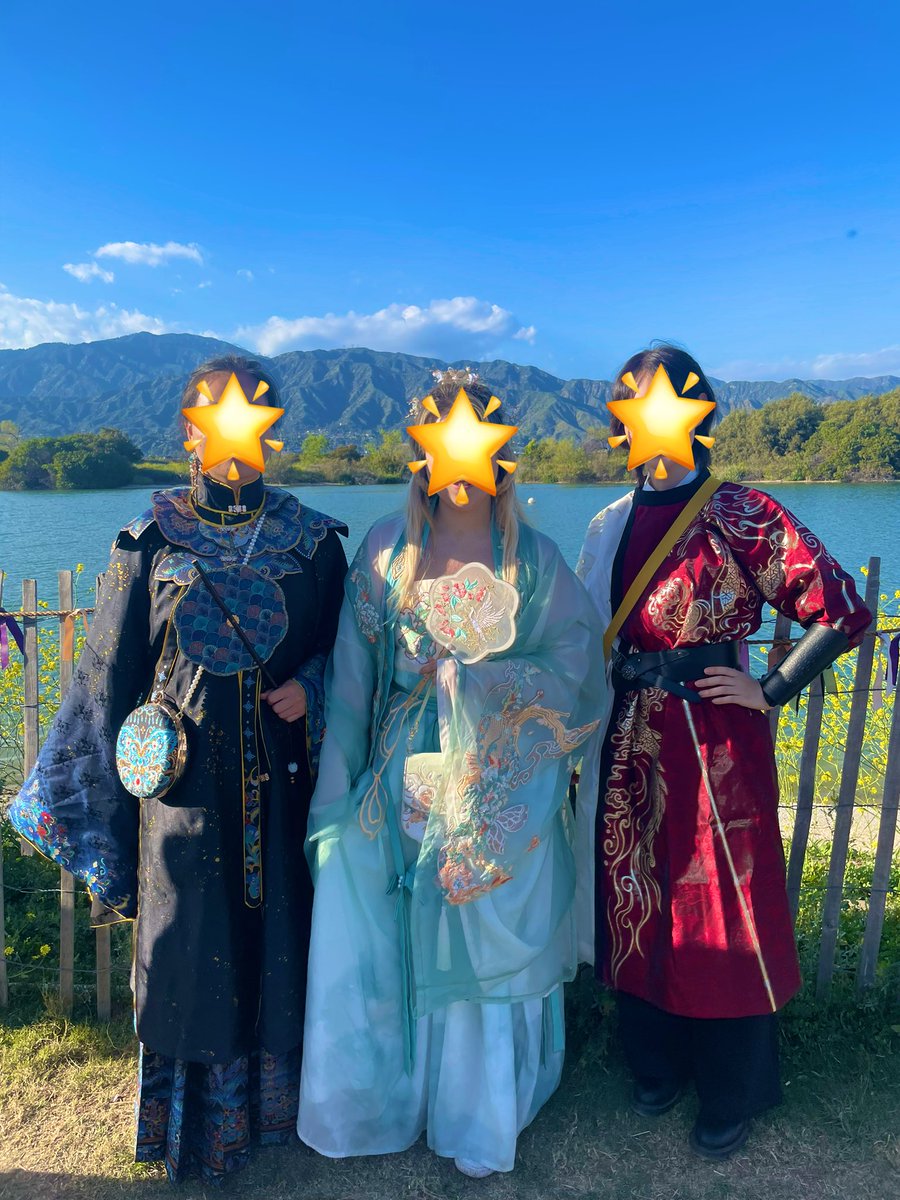 Finally got to wear hanfu out this weekend :)