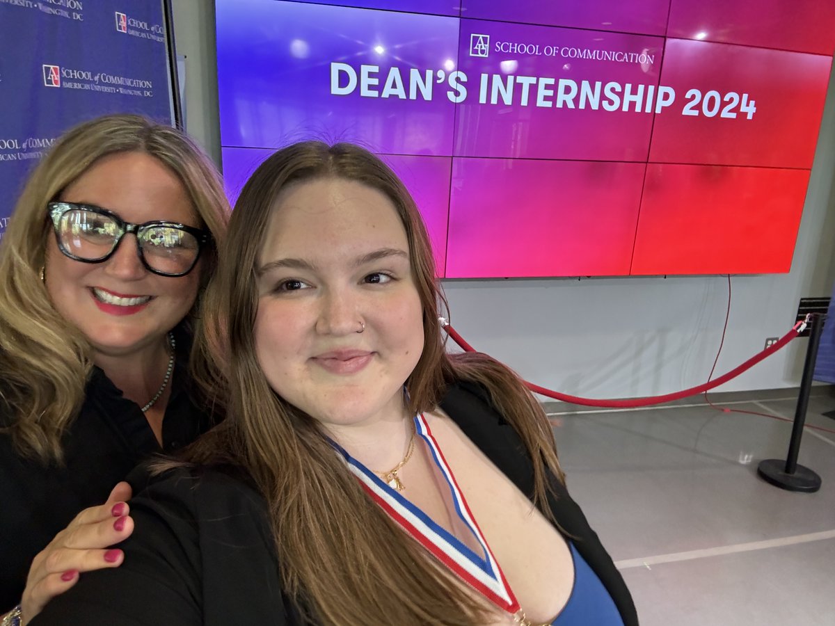 As I wrap up my second year of college, I just wanted to share a fun accomplishment: I was a press intern for @RonWyden's office and for my work, I was awarded one of the 12 Dean's Internships from @AU_SOC. Plus, I got a fun medallion to wear during my graduation