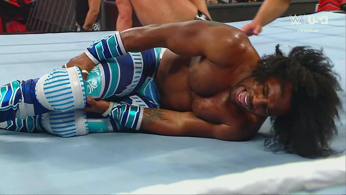 Xavier Woods takes an 'L' #WWERaw