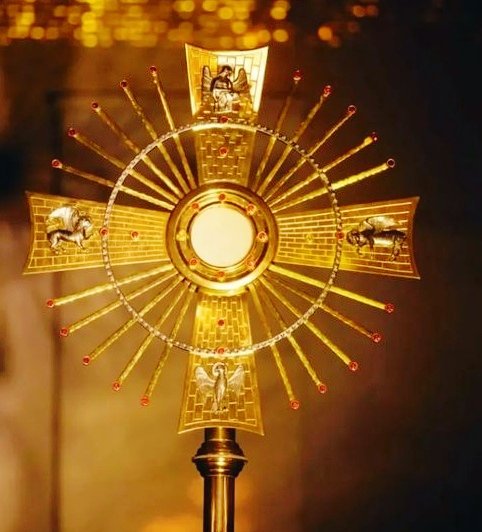 Alabado sea el Santísimo Sacramento del Altar