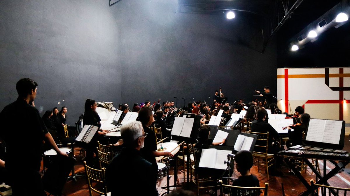 Cientos de personas disfrutaron del “Concierto Sinfónico Coral” de la OSC en Hesperia Valencia valenciainforma.over-blog.com/2024/04/ciento… @ValenciaHoy #Cultura #EvenCultural