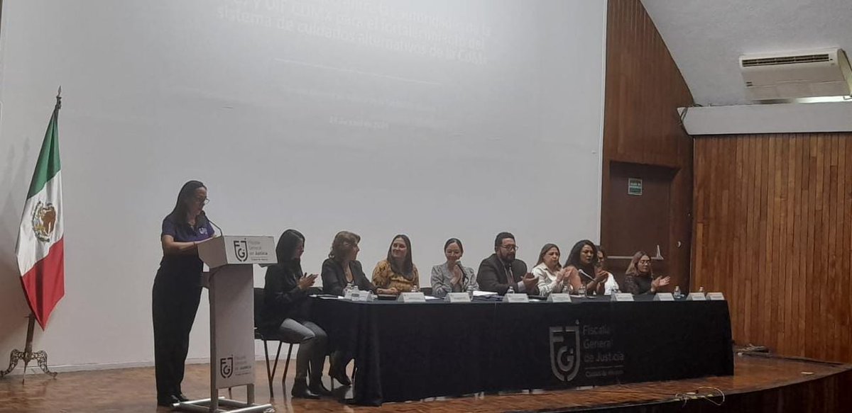 El Dr. @UlisesLaraLopez y la Directora General del @DIFCDMX, @RebecaSanchezS, encabezan el Encuentro técnico entre las autoridades de la #FiscalíaCDMX y el #DIFCDMX, para el fortalecimiento del Sistema de Cuidados Alternativos de la CDMX, donde se presenta el Informe de la…