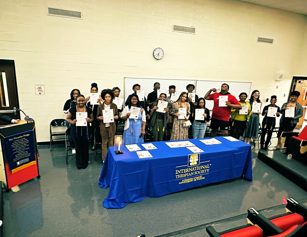 Tonight we indicted 28 new members into the International Thespian Society <a href="/RichTownshipHS/">Rich Township HSD 227</a> <a href="/rich227arts/">@Rich227arts</a> dedicated to the art and craft of theater.