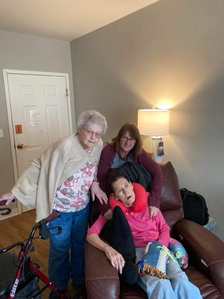 This is my mom, with her mom and her sister. Alzheimer's is ruthless. She's 61 years old now, diagnosed at 53. She is why I Walk to end Alzheimer's. Please Donate: act.alz.org/site/TR/Walk?p… #endalz #alzheimers #alzheimerssucks