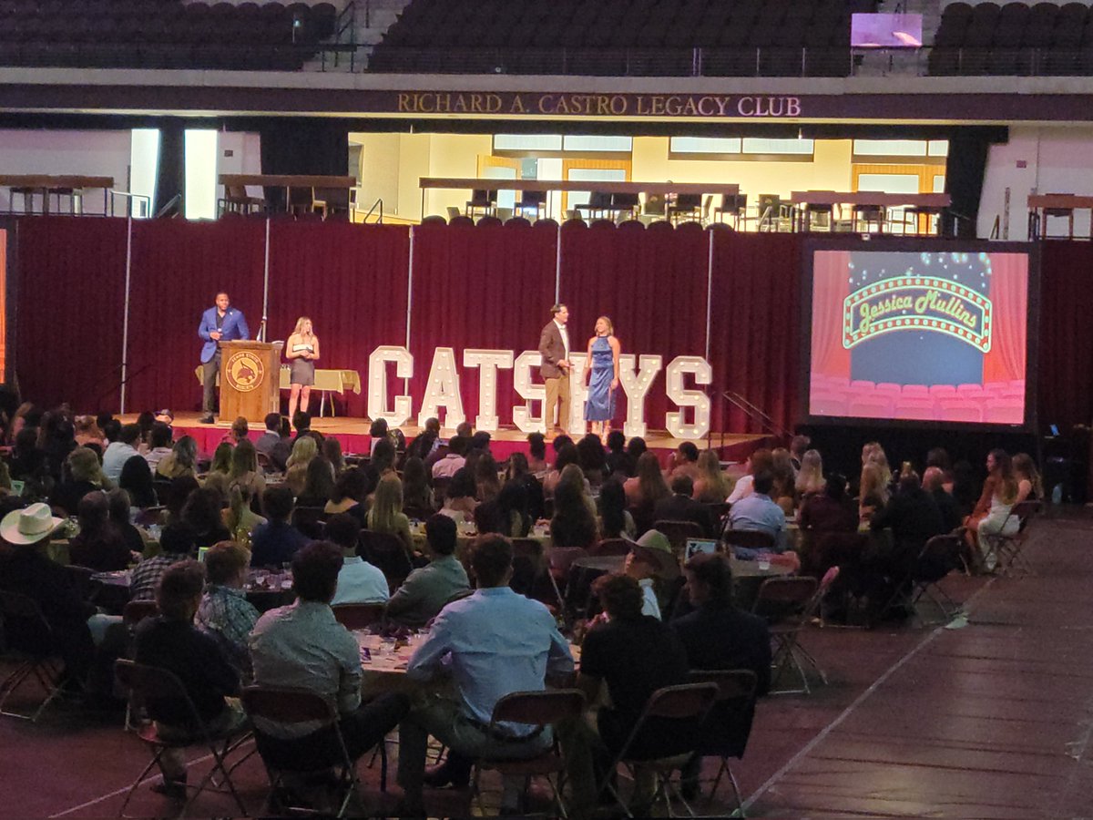 @jkmullins4 wins Female Athlete of the year.