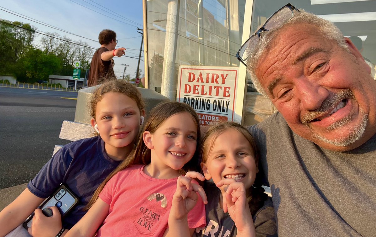 These cuties. 89 degrees called for Dairy Delite! #buckscounty