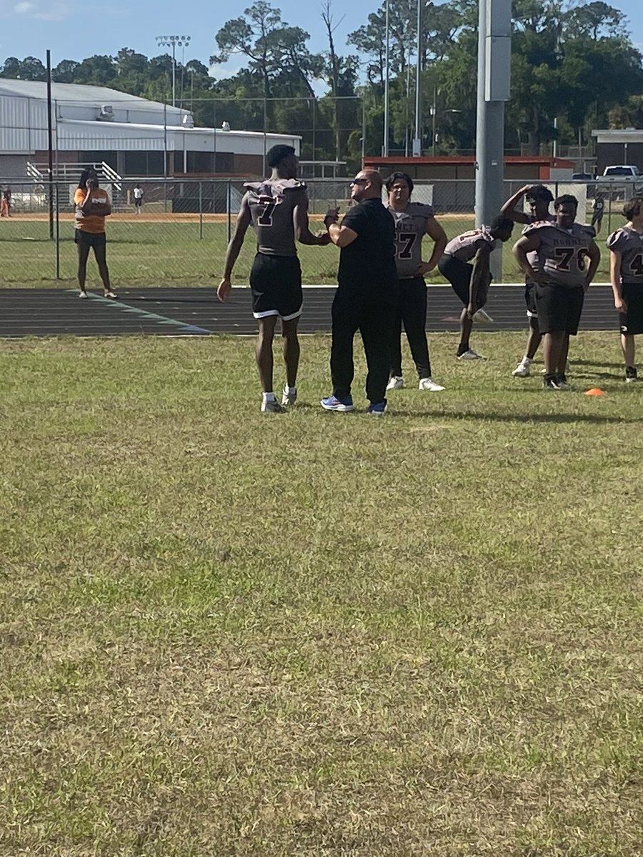 Thank you @CoachBillyG 🐊 for coming out to our first day of practice to check out some of our guys and 2025 prospect @IngramCj_ #TheStandard #HornetNation