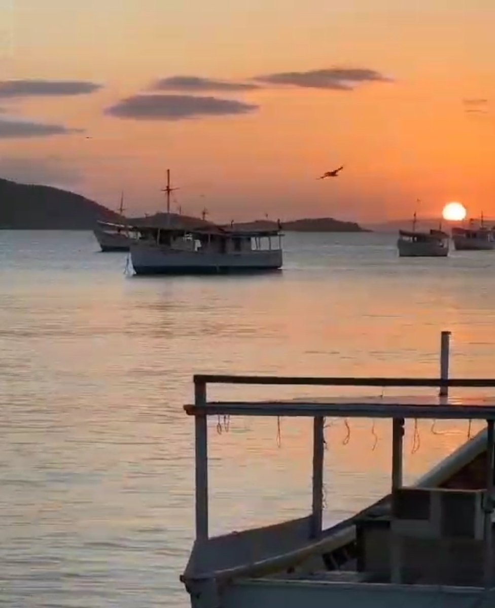 En la Isla tenemos los mejores atardeceres..! Bahia de Juangriego Isla de Margarita VENEZUELA