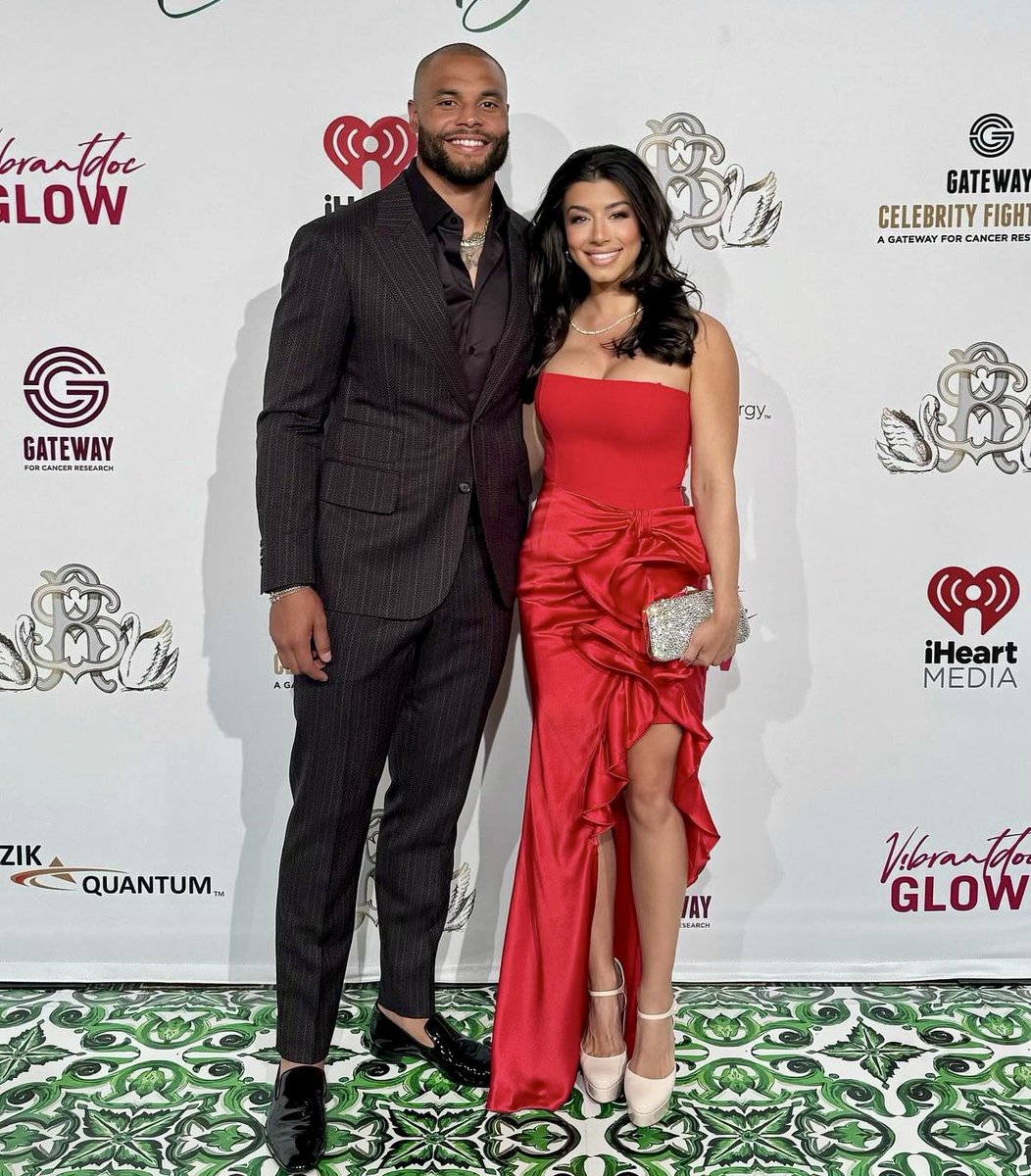 Dak Prescott suited up by yours truly alongside his beautiful girlfriend Sarah Jane at this weekend’s @CelebFightNight fundraiser benefitting cancer clinical trials 🙏🏼 #Cowboys