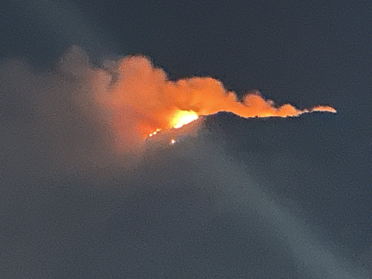 Not a volcanic eruption….fire caused by weekend lightning on #TableMountain Skeleton Gorge, above the Kirstenbosch Botanical Garden. Views from Pinelands, #CapeTown
