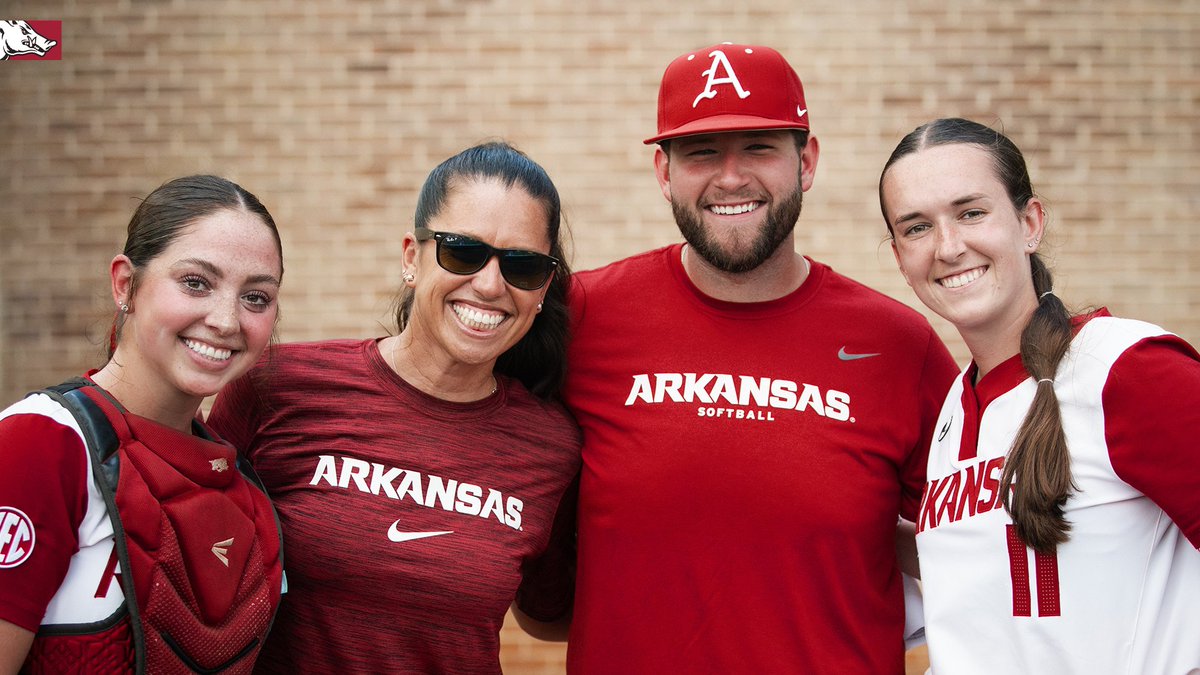 Some notes following @RazorbackSB's series win at No. 7 LSU over the weekend: - Arkansas has won 15 of their last 16 SEC road series - The Hogs claimed back-to-back series wins vs. LSU in Baton Rouge for the first time in history (cont. below)