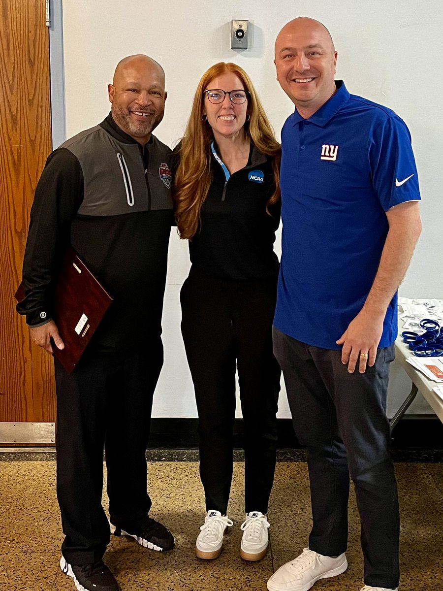 Over the weekend, Elizabeth Thompson from the NCAA Eligibility Center presented at the New Jersey Minority Coaches Association Clinic! Special thanks to the @ncaaec and @usnikefootball for their support of the event!