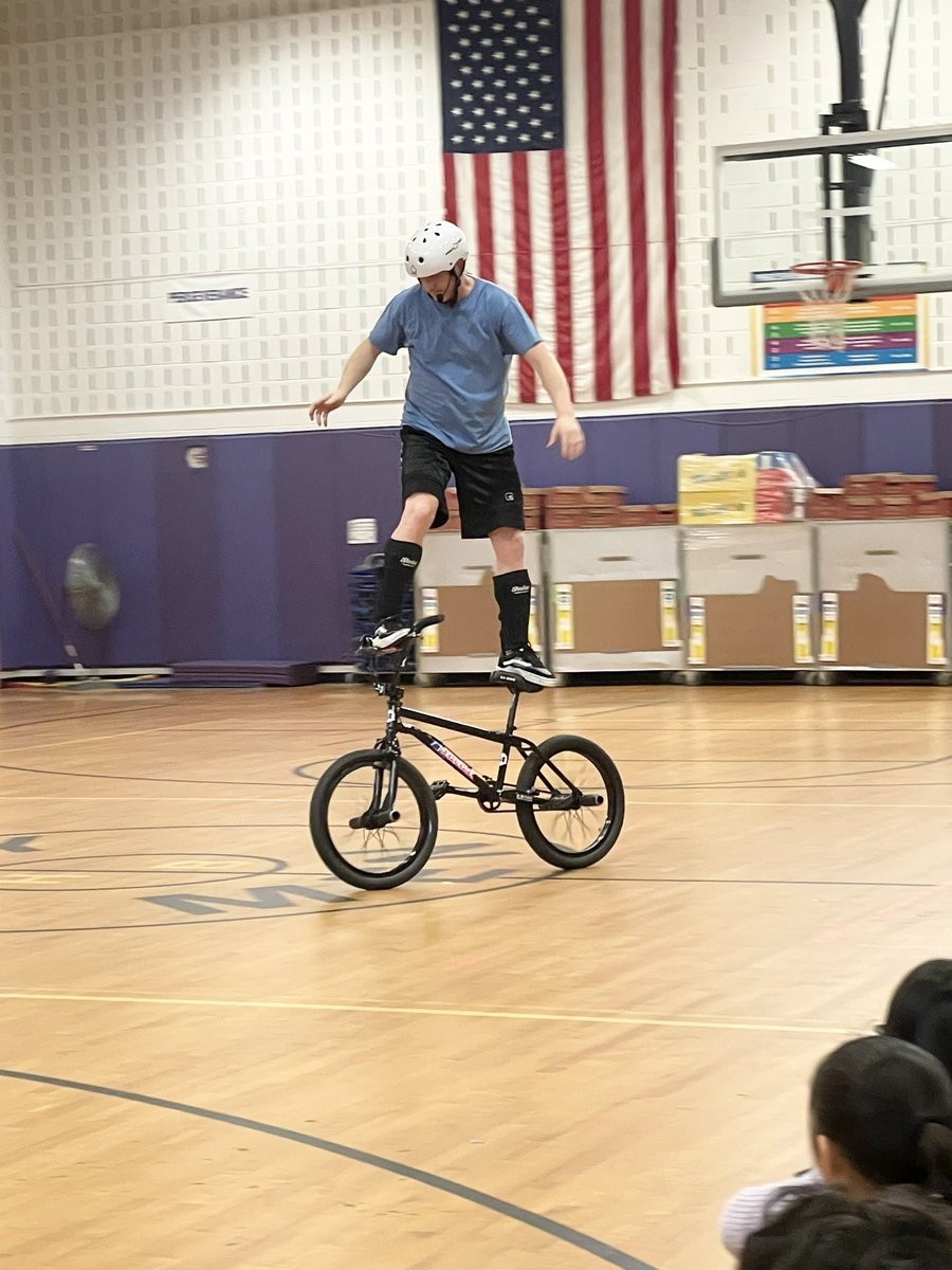 We were so lucky to have Chris Poulos visit our Hampton Bays ES today! Chris did amazing stunts on his BMX bike while also teaching about hard work, practice and respect for others. Follow your dreams!🌟 @HamptonBaysES #WeAreHB #HBStrong