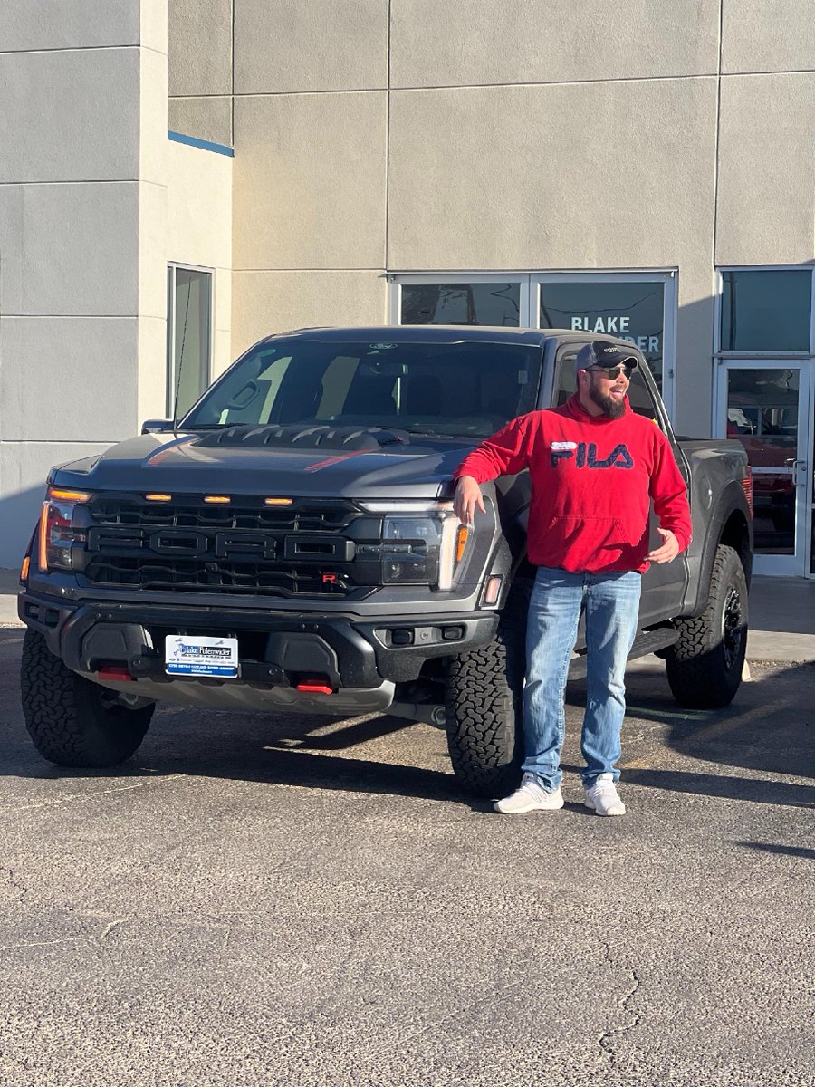 👏 Congratulations to John on his long awaited #RaptorR! 
We're so glad you stuck with us in the long process to get it! 
Sold by Luis!

🗺️ 1700 North US Highway 385, Andrews TX, 79714
🖥️ Shop: bit.ly/3SBf6hw 
#BlakeFulenwiderFordOfAndrews #FulenwiderFamily #BFFAuto