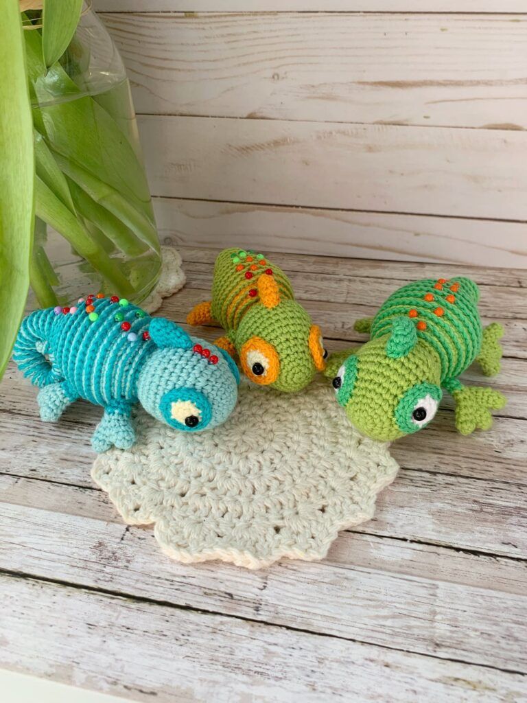 What Goes Around Comes Around ... Crochet a Karma Chameleon Amigurumi As a Friendly Reminder! 👉 buff.ly/3u2Q77v #crochet #amigurumi