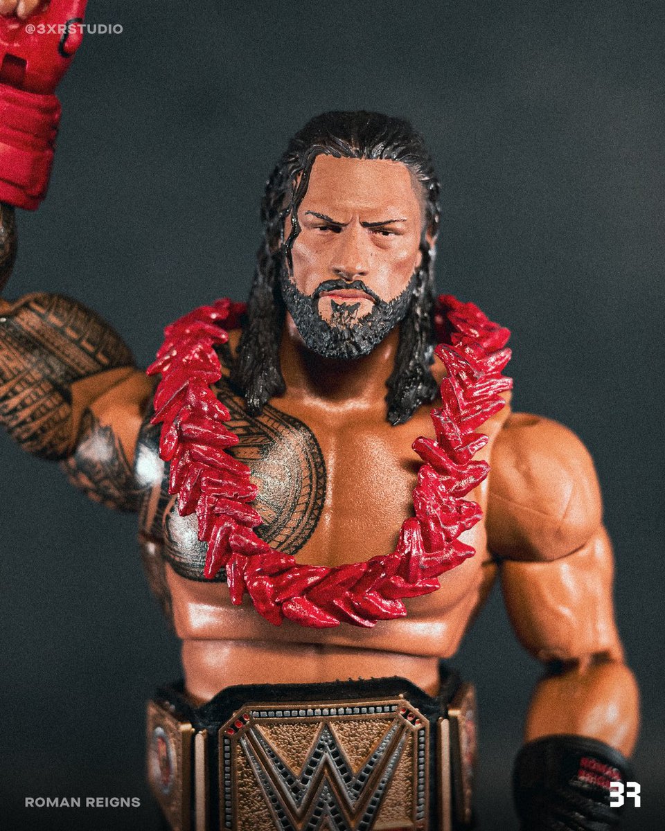 Roman Reigns Ultimate Edition Upgrade with new sculpt and title. #tribalchief #bloodline #wrestlingfigures ☝🏽🩸