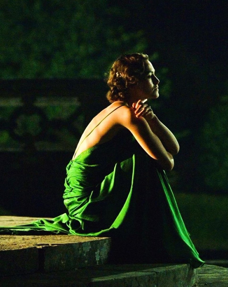 . That iconic green dress Atonement (2007) Joe Wright .