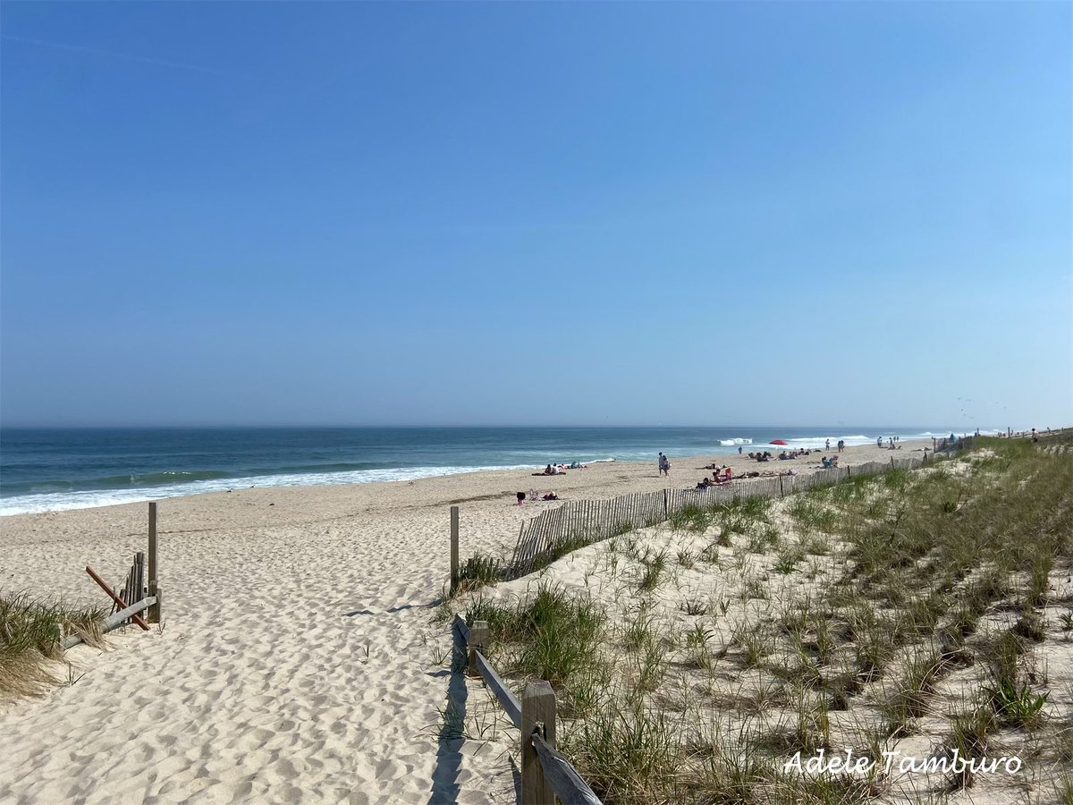 Late walk today but what a beautiful day low humidity. The place was packed, beach boardwalk and boats. Got my vitamin Sea since the sun won’t be out for a few days. Game at 6:35 on YES, see you there. ❤️🌞 🌊 🛥️ #beachlife #grateful