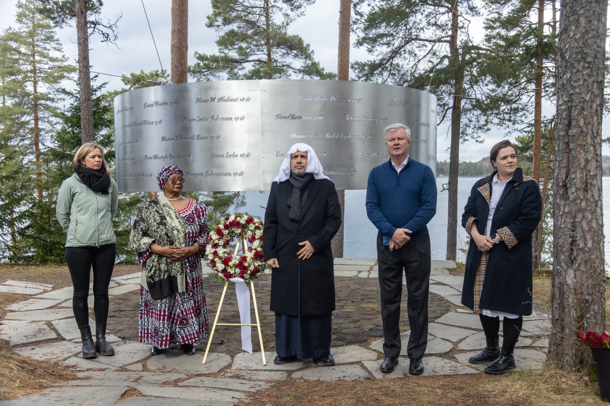 Today, The Oslo Center invited Norwegian and international delegates for a day of commemoration at #Utøya, in remembrance of the those who tragically lost their lives in the 22 July 2011 extremist attack. #WordsMatter!