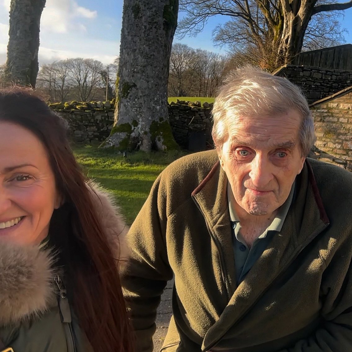 The sun shone … Dad and I had our first 🚙 trip out in three months … a simple day .. a drive in our beloved Dales … memories made and our time together was so precious.. we both loved every moment…