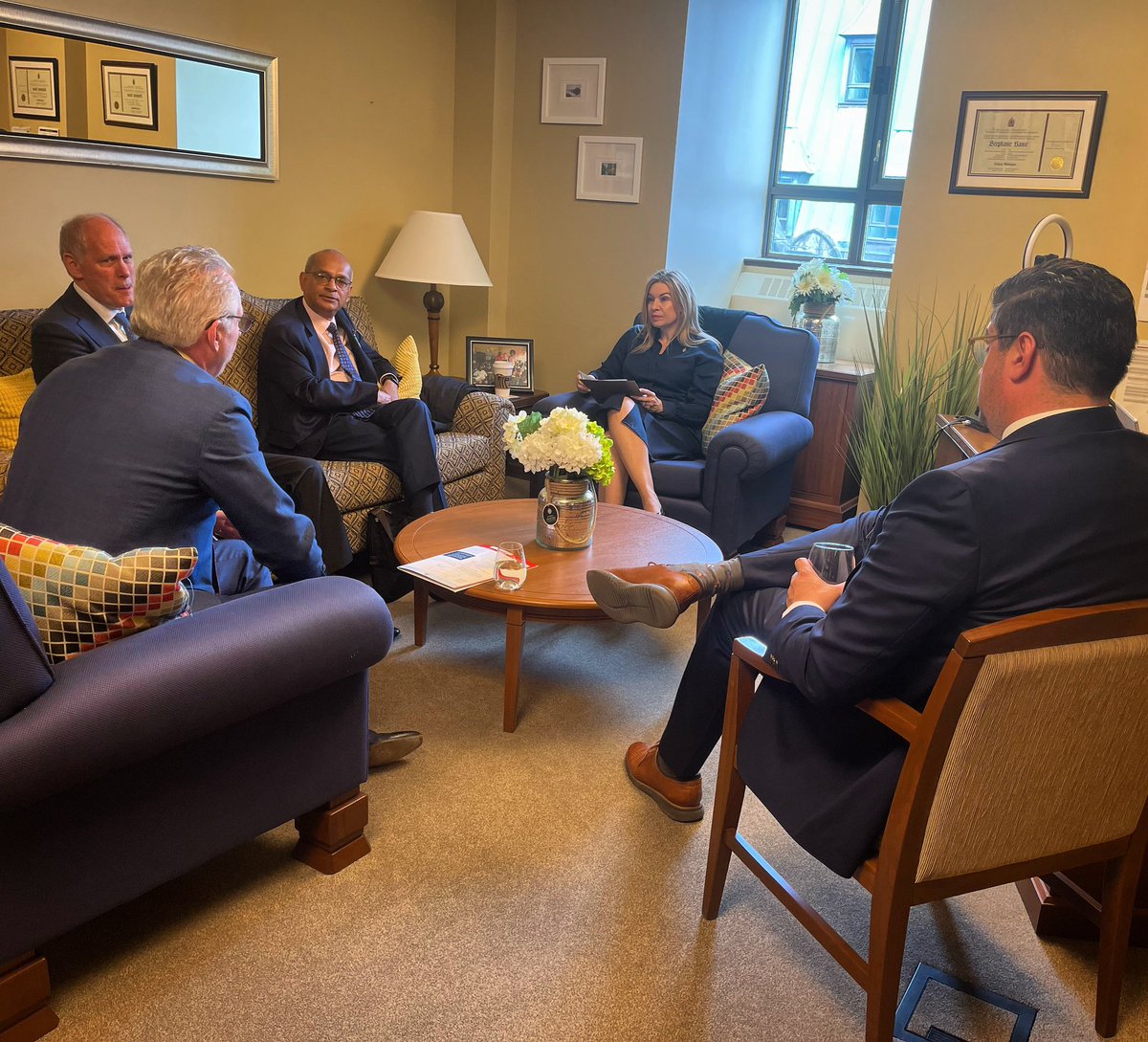 Great to meet with Presidents from the U15 Group of Canadian Research Universities today. @UCalgary, @McMasterU, and @UWaterloo shared incredible, groundbreaking, achievements by the students they attract to their communities and Canada, along with the economic impacts of their…