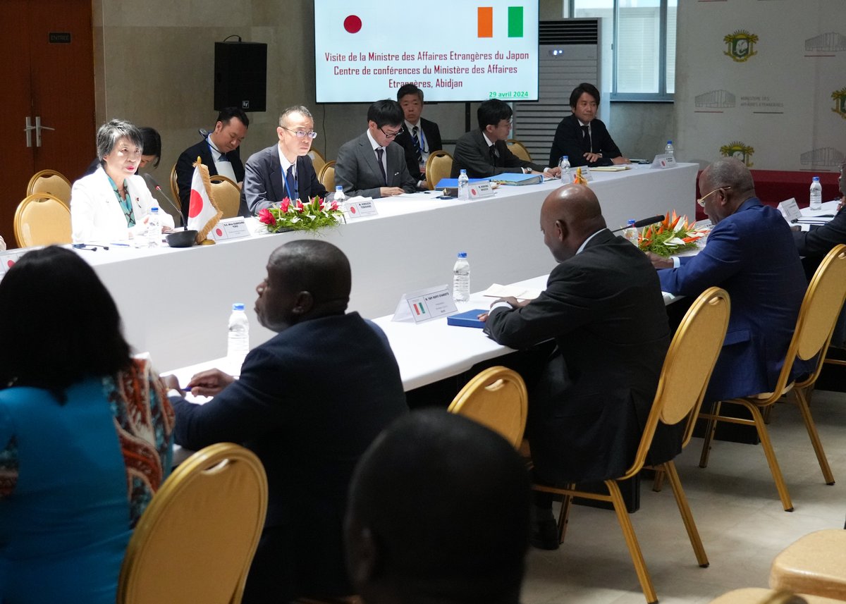 On April 29, FM Kamikawa, who is visiting the Republic of Côte d'Ivoire, held a bilateral meeting with H.E. Mr. Kacou Houadja Léon Adom, Minister of Foreign Affairs, African Integration and Ivorians Abroad of the Republic of Côte d’Ivoire.
#cotedivoire

👉mofa.go.jp/af/af1/ci/page…