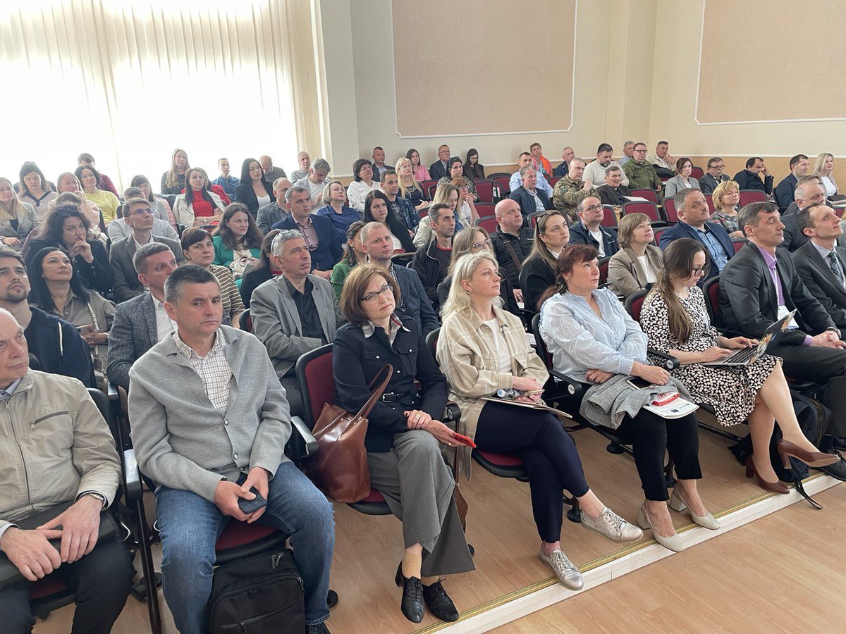 The team of the NRFU, headed by its Executive Director Olga Polotska, visited Ivano-Frankivsk to hold a two-day training and information event “Grant opportunities of the National Research Foundation of Ukraine and support tools within Horizon Europe”: surl.li/thkhp