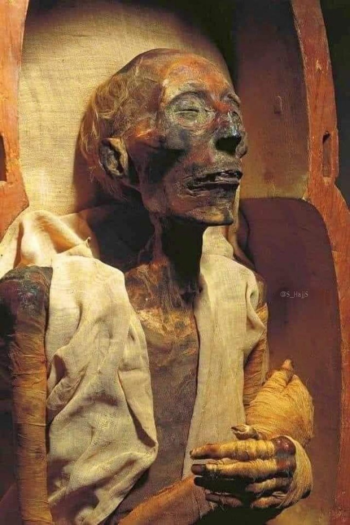 This Is Supposed To Be The Pharaoh 'Today we shall preserve your body as a sign for those who are to come after you!' Qur'an 10:921 May Allahﷻ keep us guided upon His religion....Ameen.