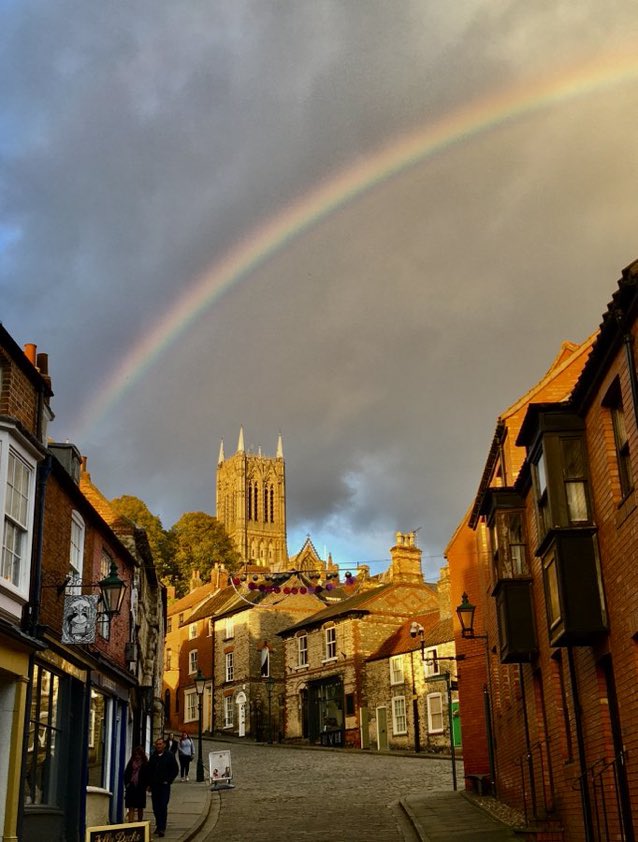Beautiful Lincoln Cathedral. 🌈💖