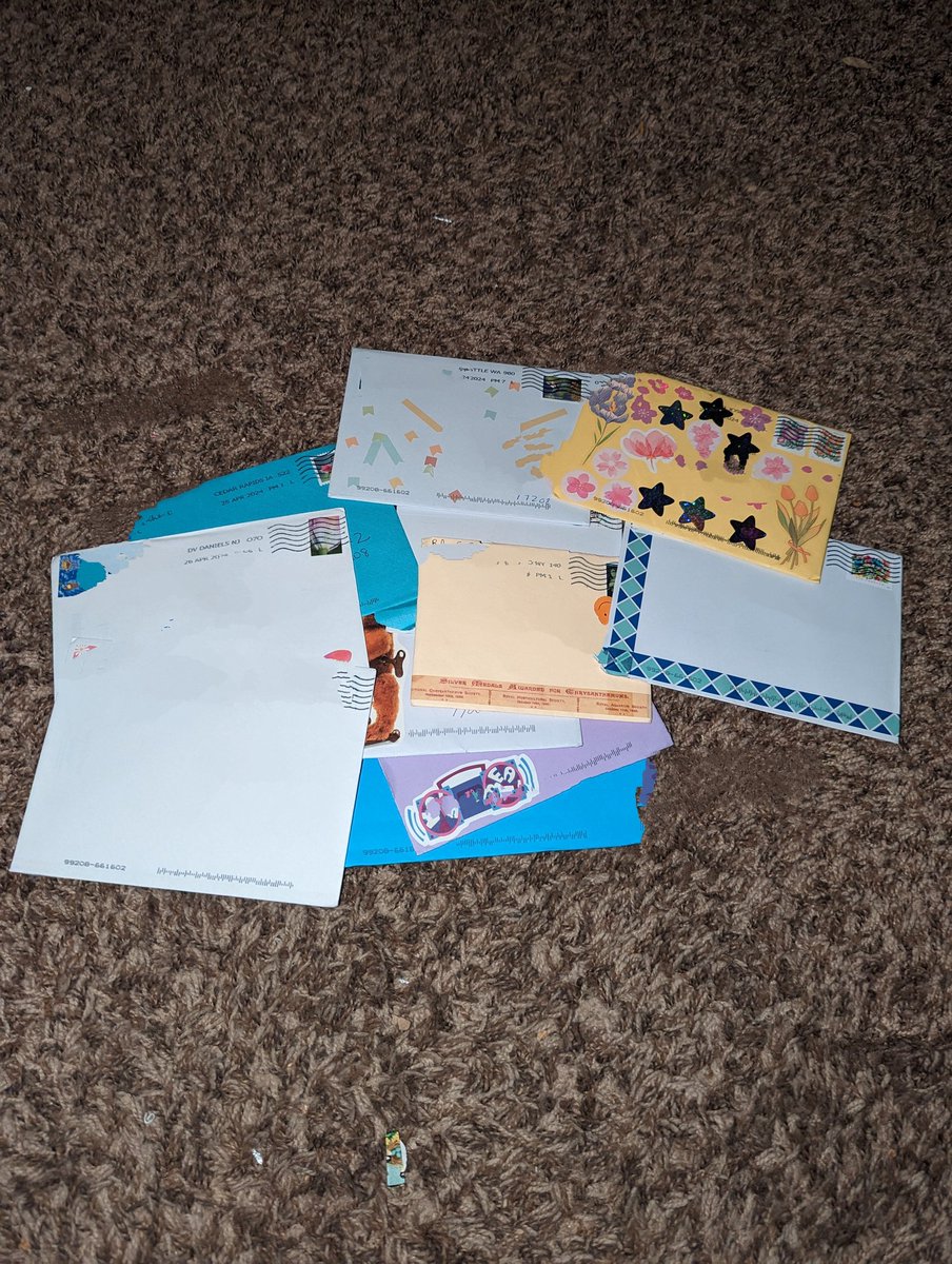 A friend of mine asked if she could give my address out for a support group called Random Acts of Kindness. They send cards and notes of encouragement to people. I said sure. I got my first round of cards today and I am absolutely flabbergasted. There are truly decent people…