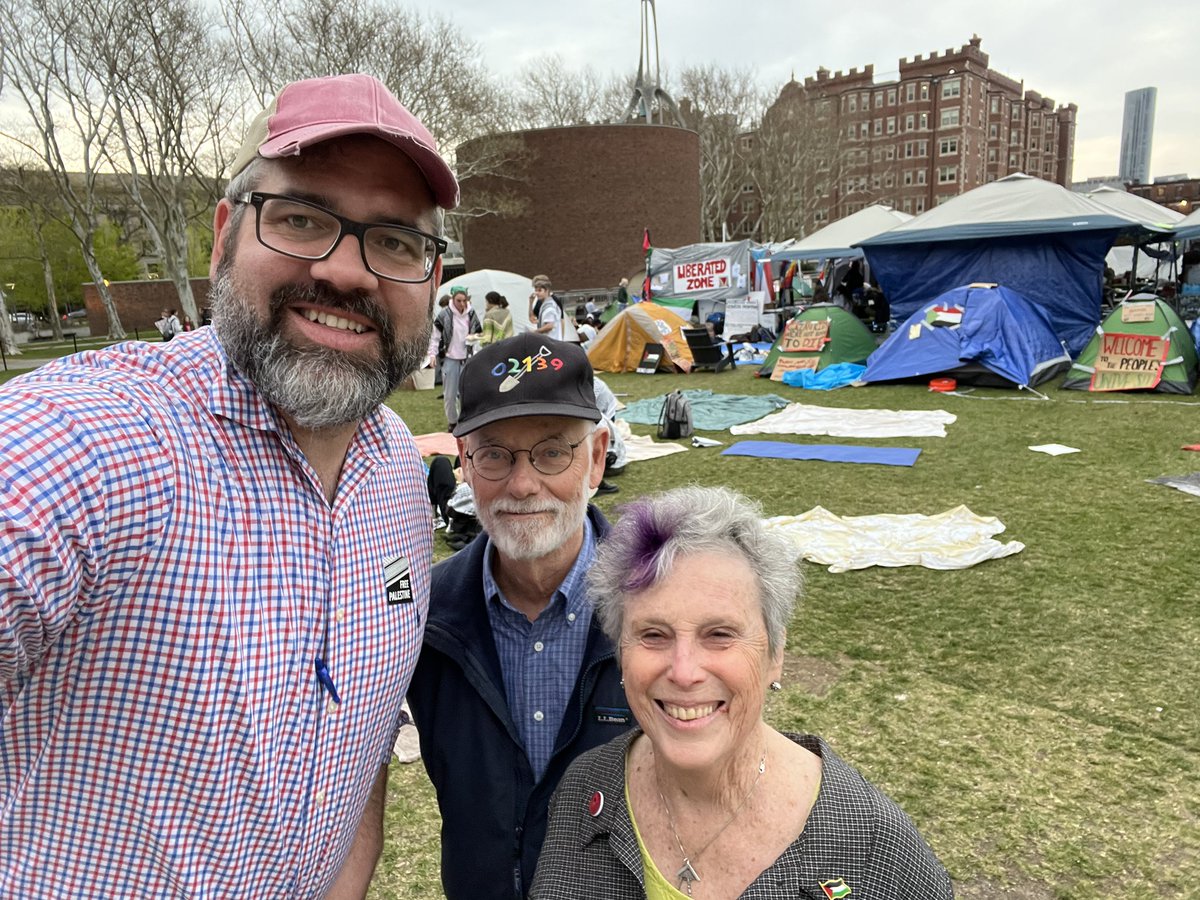 Proud to visit the MIT encampment with the Ewen-Campens yesterday. I bumped into several constituents — both MIT students and faculty, as well as Cambridge residents — during this, my fourth visit to the camp. I continue to call on Pres. Kornbluth to negotiate with the students!