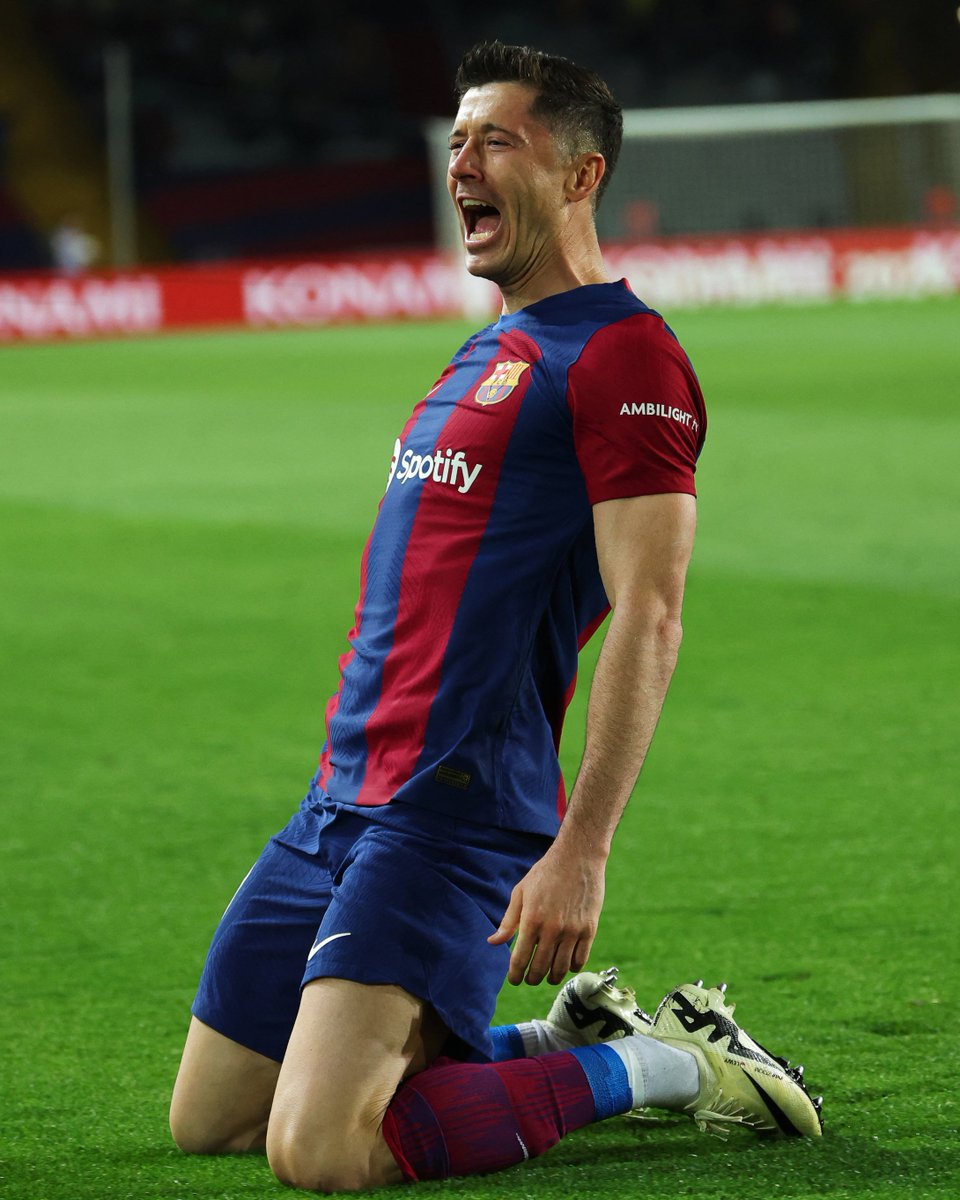 Robert Lewandowski scores a second-half hat-trick to complete the Barca comeback 🆚 Valencia 🤩🔵🔴 𝗠𝗔𝗧𝗖𝗛𝗪𝗜𝗡𝗡𝗘𝗥 ✅