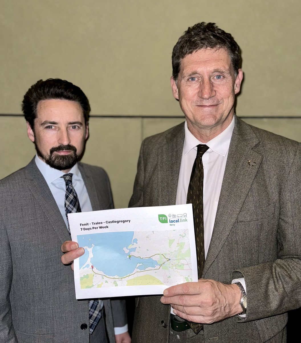 I travelled to Dublin today to meet with Minister for Transport, Eamon Ryan to seek his support for a bus connecting #Fenit, Spa, Tralee & on to Castlegregory, 7 days a week.

Everyone benefits from a regular bus service, especially the young & unwaged.

We need a beach bus! 🚌🏖️