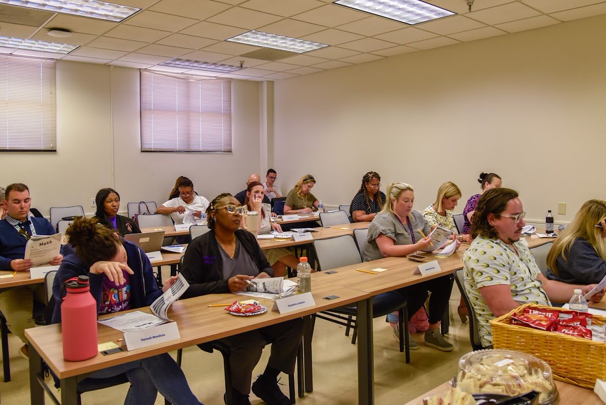 Teachers and stakeholders suggestions and perspectives on critical issues matter in #JPSchools. Last week, our Superintendent's Teacher Council met to discuss various topics that will play a direct role in making our schools better.