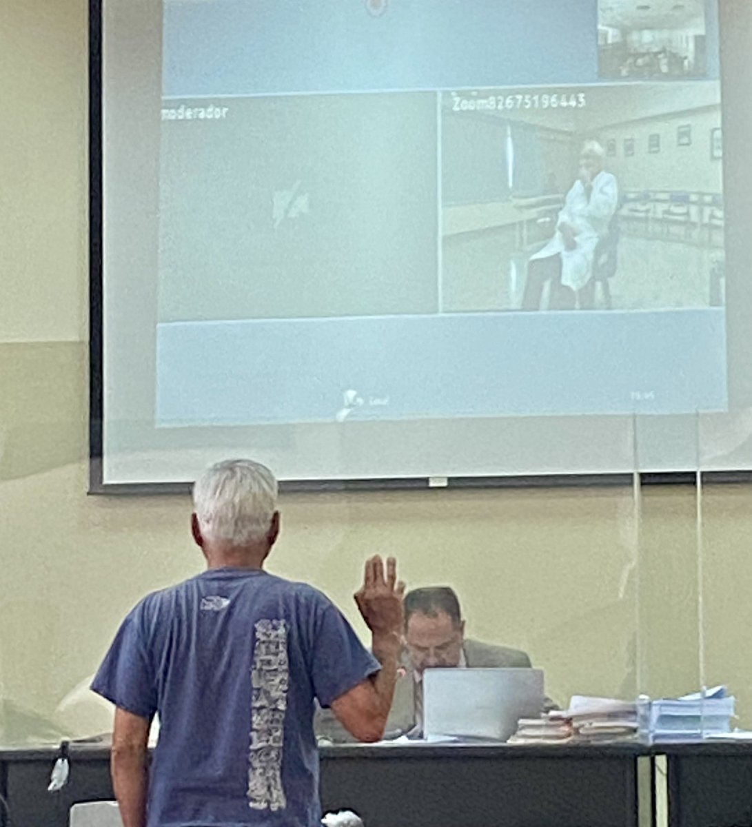 @RightsAction @bayarea_cispes @IRTFCleveland @SolidarityGuate @Guatesolidarity Archaeologist Alvaro Gonzalez, gave his expert testimony of a 2006 exhumation carried out in the municipality of Chajul. The exhumation was carried out with the objective of recovering remains from a clandestine grave.